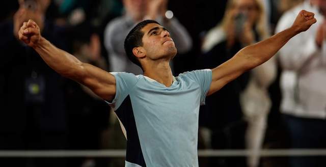 据场上主动 据场上主动