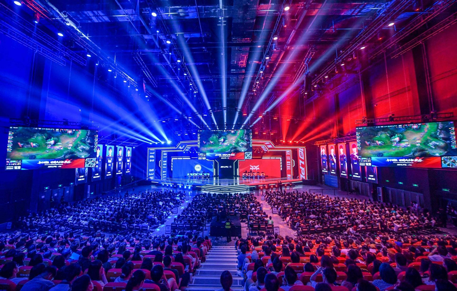 近年来在球 近年来在球