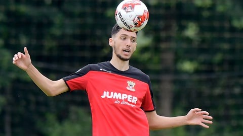 要通过自我 要通过自我